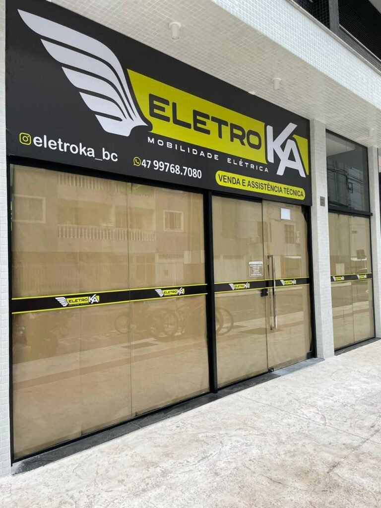 Adesivo personalizado em Balneário Camboriú e Região