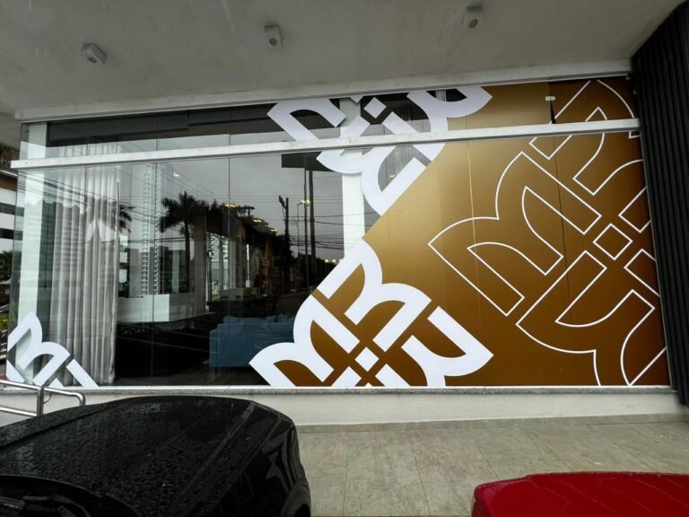 Adesivo personalizado em Balneário Camboriú e Região